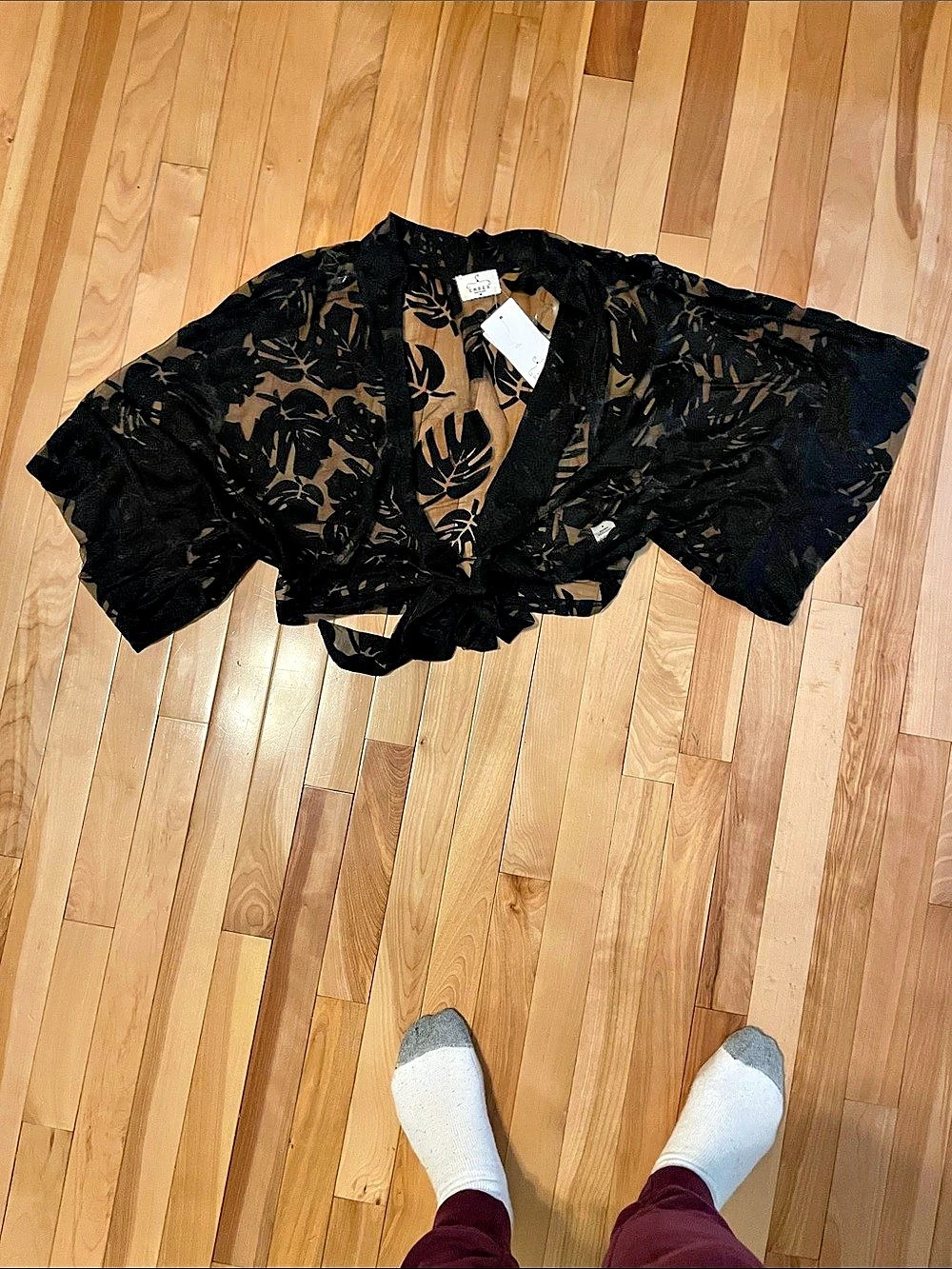 tie cover Black tropical leaf Tie-Front Blouse NWT